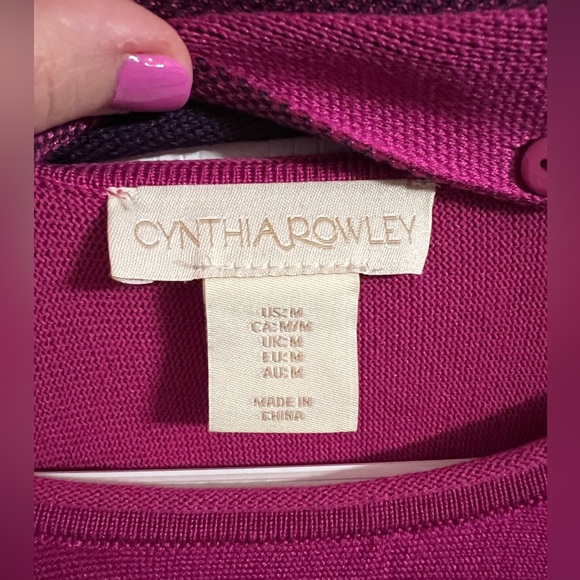 Beautiful Cynthia Rowley sweater with scarf - Picture 4 of 5